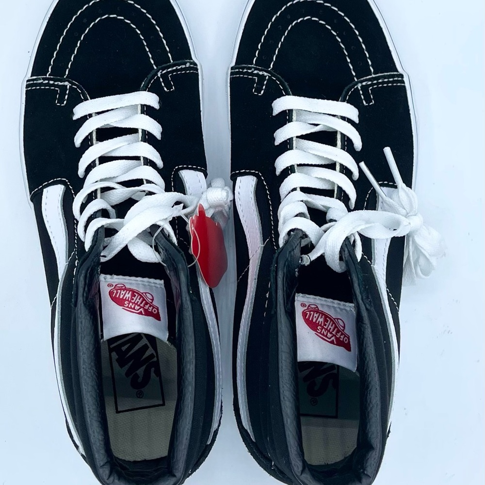 Brand New Vans Sk8-Hi Top Black & White Sneakers - Picture 6 of 17